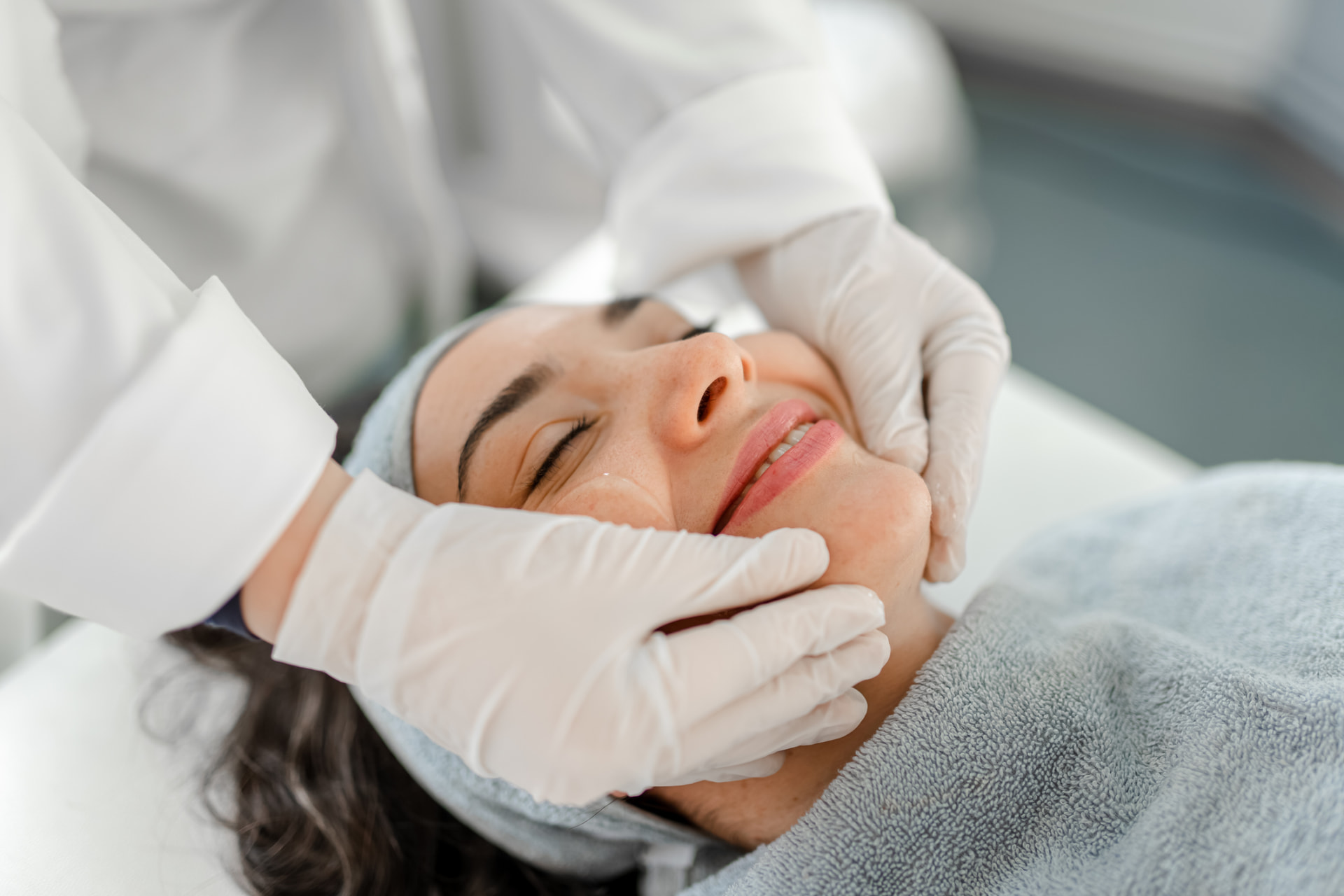 Klassische Gesichtsbehandlung bei BAlm Aesthetics in Voerde
